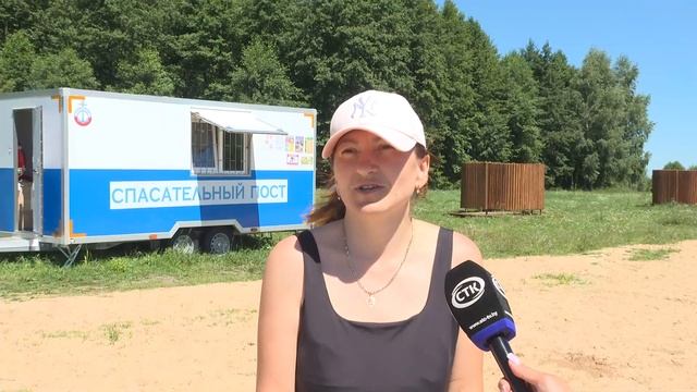 Анна Сокол, мама троих детей, поделилась с нами впечатлениями от пляжного отдыха в Красной Слободе.