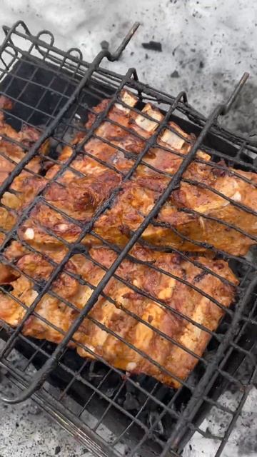 Жарим ребра свиные)))