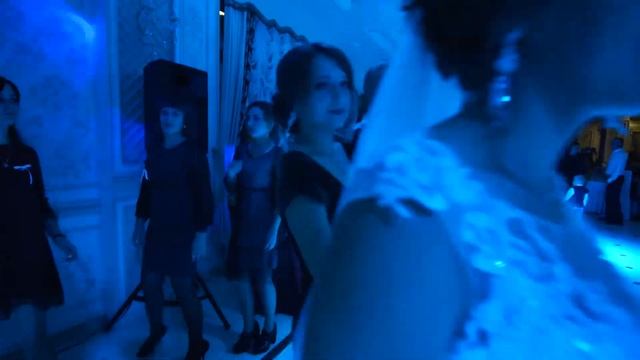 Фата. Біле плаття, біла фата. Ресторан Бельведер. Гурт Ексклюзив. смотреть онлайн