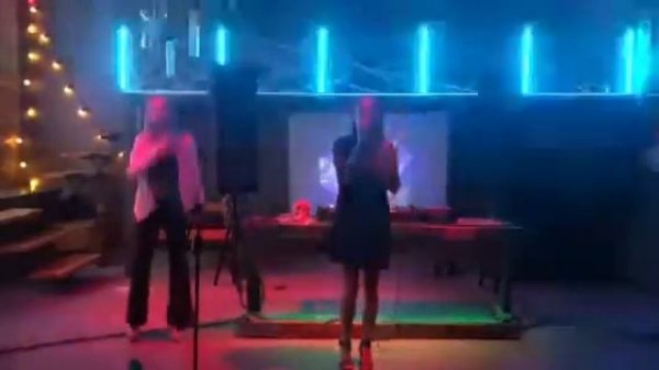 CATRINA (Катерина Музыка) с авторской песней «Случайный взгляд»