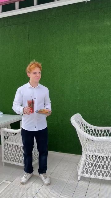 Extra Lounge манит 🍹 #корстон #серпухов #extralounge #extraspv #restaurant #shorts смотреть онлайн