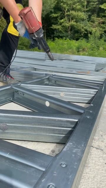 А вы готовы стать обладателем каркаса здания по уникальной технологии? #лстк #каркас #стройка #заво смотреть онлайн