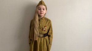 Трогательный стих о войне. Ольга Бергольц - ленинградская поэма. Читает Дарья Мулихина 8 лет