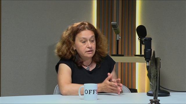 Кристин Димитрова: седмокласниците писаха по разказа ѝ, медиите я представят като майка на Папи Хан смотреть онлайн