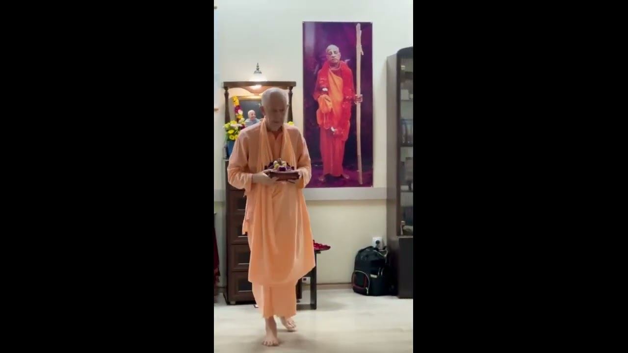 15.10.2023 - Клип: ЕС БВВ Нарасимха Махараж проводит Гуру-Пуджу - Петропавловск- Камчатский