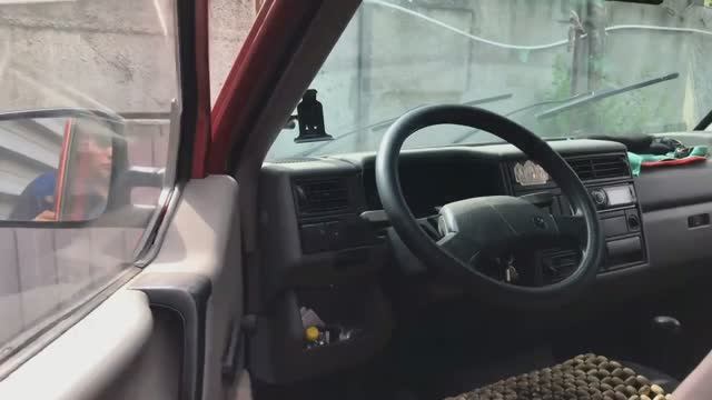 W T4 2.4d ночью залили воды в бак под видом левой солярки смотреть онлайн