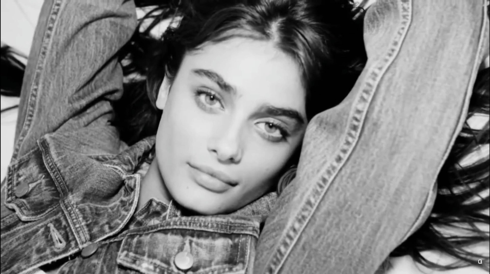 Da Buzz – Where My Heart Lies (Anton Ishutin remix) смотреть онлайн