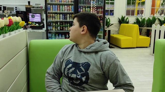 Сын устал, пусть родной отдохнëт ! смотреть онлайн