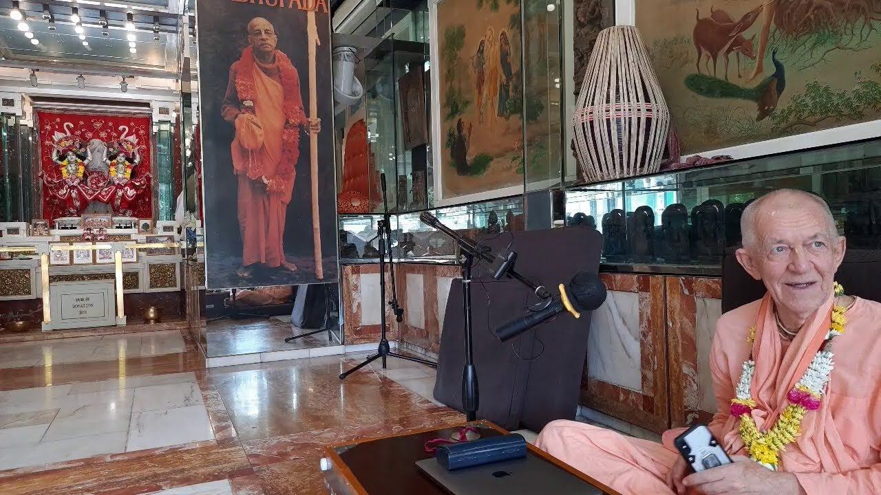 Шри Ишопанишад, лекция 12, Мантра 7 - 12.08.2023 - ЕС БВВ Нарасимха Махарадж (англ-рус)