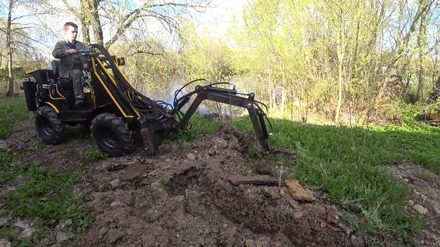 Экскаваторная установка. Минитрактор ТЕМП Минипогрузчик.