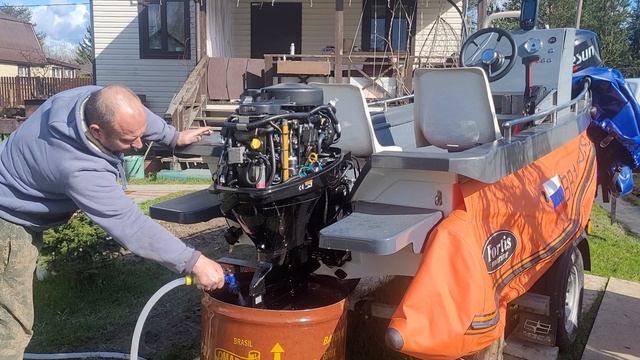 Первый запуск мотора в бочке😊