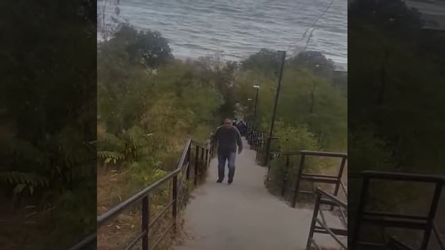 Санаторий Горького в Одессе, спуск к морю смотреть онлайн