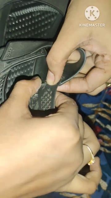 bakingsoda and fevikwik#viralshorts#crocs strap repair смотреть онлайн