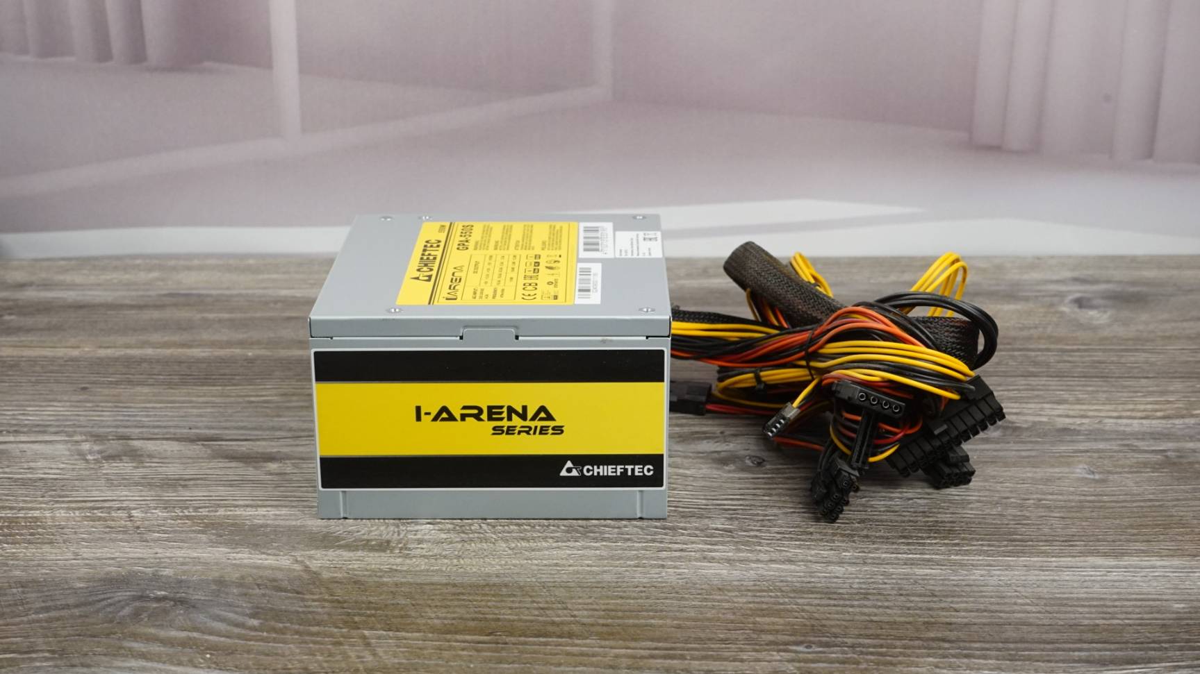 Обзор блока питания Chieftec IARENA 550W GPA-550S