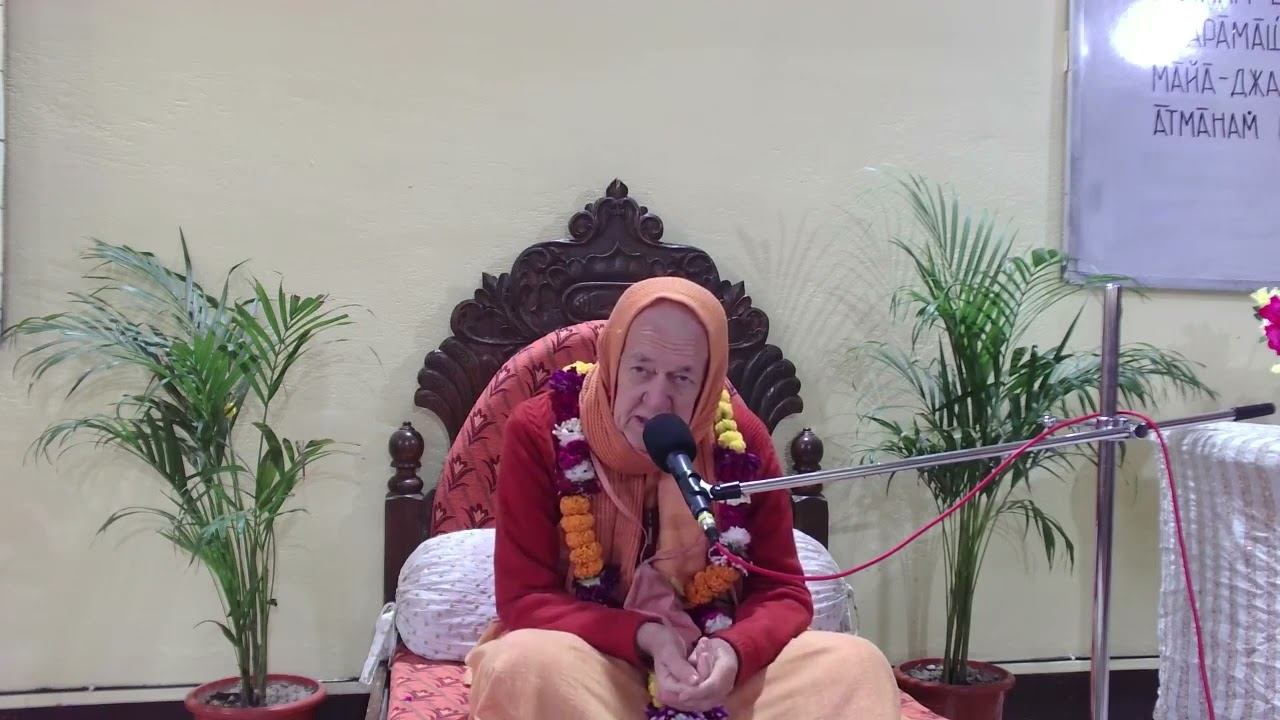 08.02.2025 - Воспевание Святых имён и настройка на джапу -    MCS Hall  Маяпур, англ-рус