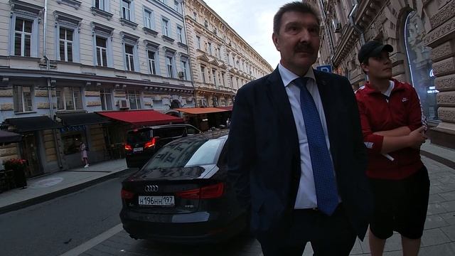 СтопХам-Толпой напали на инвалида смотреть онлайн