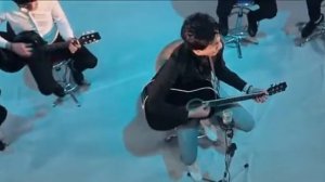 Низомчон Азимов..ошики ту будам