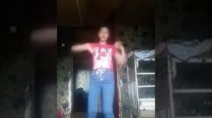 Сестра тонцует флешмоб зацепила