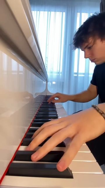 Linkin Park - CASTLE OF GLASS смотреть онлайн