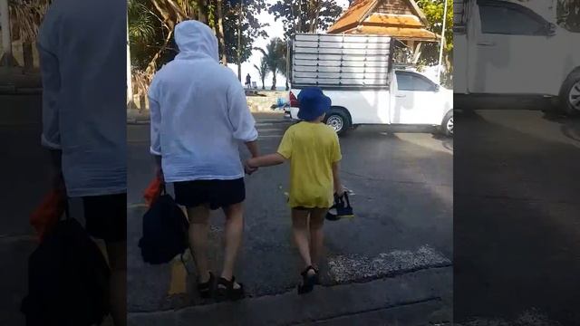 Дорога до пляжа Phuket Orchid Resort & Spa