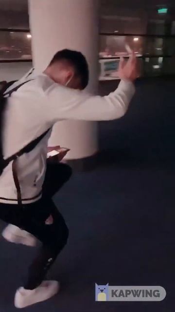 Елиф Елмас на аеродром „КАДЕ И ДА ОДИШ“, вака се слави победа смотреть онлайн