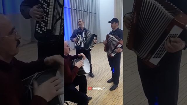 Сиражутдин Абдуллаев.Живая музыка🎤🎼🎹🎶 и голос.Очень красивая песня🎶🎤🎵 смотреть онлайн