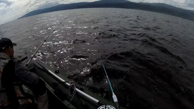 Летняя рыбалка на Байкале. Ловим омуля с лодки. Бурятия. Сибирь. смотреть онлайн