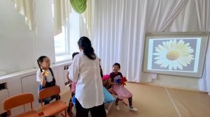 "Сэттэ кердеех ноталар" бэлэмнэнии бөлөх оҕолоругар дьарык, иитээччи Давыдова Прасковья Афанасьевна