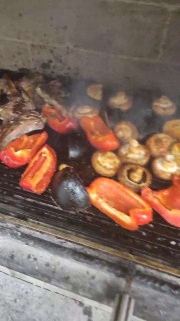 мясное изобилие #мангал #гриль #барбекю #шашлык смотреть онлайн