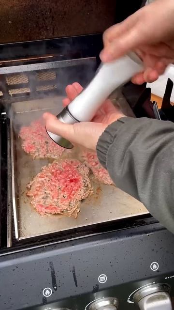 🍔 The PERFECT BURGER ⁉️🤔 - ➡️ What do you think 🤷🏻 ♂️ смотреть онлайн