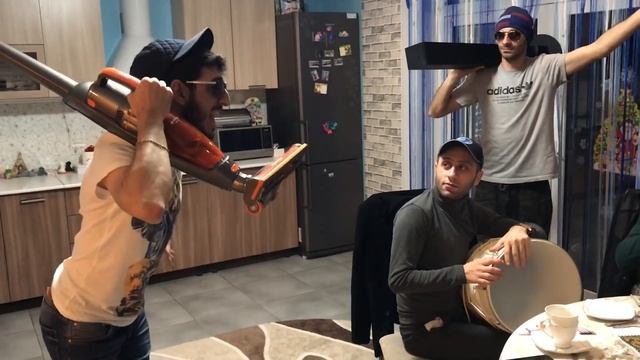 Между нами тает лёд (армянская версия)