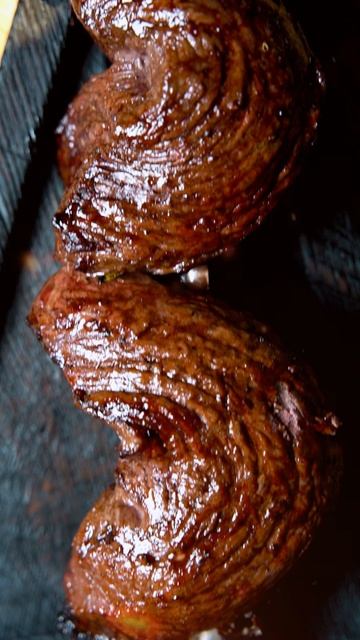 Говядина на огне, приготовление #bbq #барбекю #ресторан #говядина #пикалья смотреть онлайн