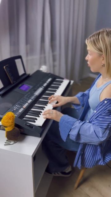 Ты не верь слезам 🥹 Шура кавер вживую