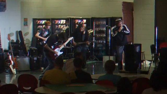 Peril in Paradise - North Point Coffee House 2010 смотреть онлайн