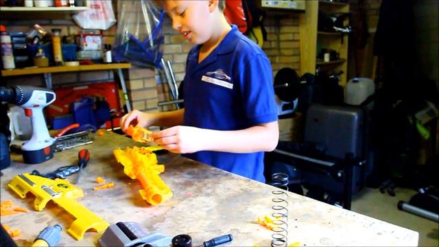 NERF MOD FOR MORE POWER & SOUND .. EASY TUTORIAL Alpha Trooper CS-18 смотреть онлайн