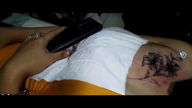 SALAH PENCET / Flower tattoo on chest for girl смотреть онлайн