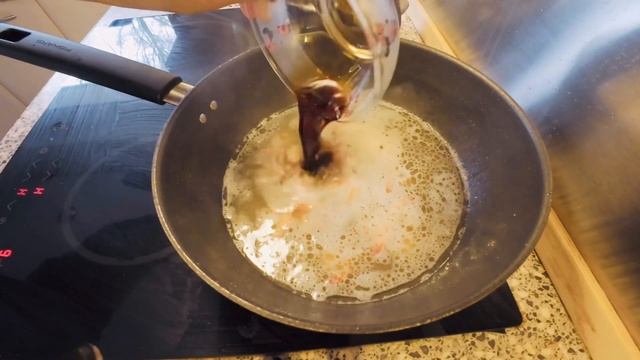 คะน้าทะเลในเมนูราดหน้า #คะน้าทะเล смотреть онлайн