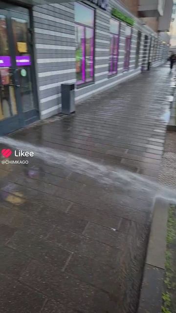 Чью-то машину помыли 😂 смотреть онлайн