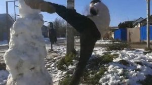 КАК ОТПИ*ДИТЬ СНЕГОВИКА?\СМОТРИ КАК