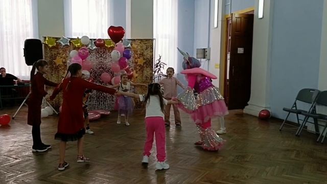 Празднуем день рождения Насти смотреть онлайн