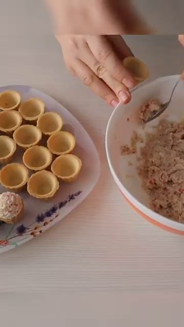 Обалденная ЗАКУСКА на праздничный стол! Простая и очень вкусная! Готовится за сч смотреть онлайн