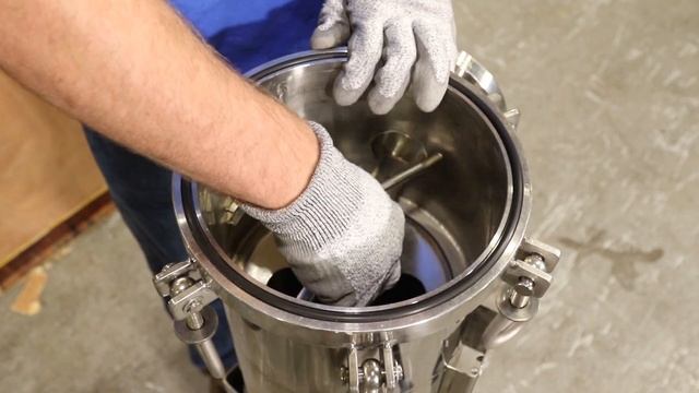How to Change the Bag in a Bag Filter Housing (Stainless Steel - Flat Plate Lid - #2 Size) смотреть онлайн