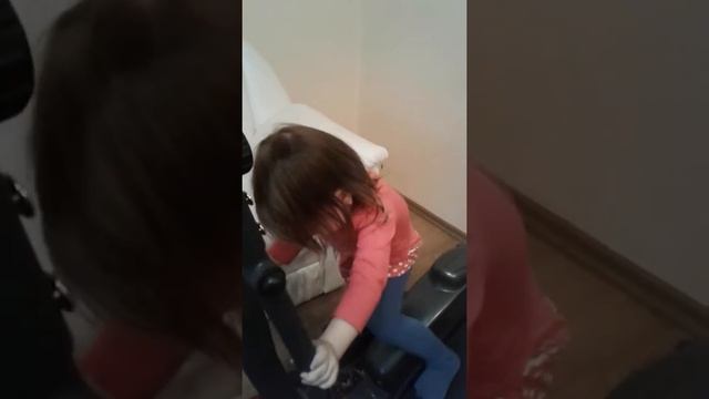 Лиза на тренажоре. смотреть онлайн