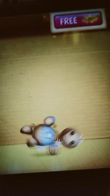 Мальчика бреют налысо