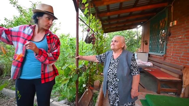 МЫ НА ДАЧЕ!!! ПРИВОДИМ ЕЕ В ПОРЯДОК! В гостях у ТРАВНИЦЫ! СЕКРЕТНЫЕ РЕЦЕПТЫ ЗДОРОВЬЯ и ДОЛГОЛЕТИЯ!! смотреть онлайн