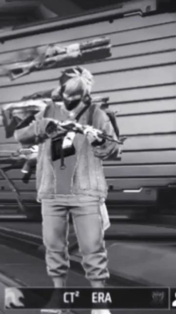 Смотрит мой канал у себя дома через телевизор!😂☺️ #фрифаер #freefire #freefirefunnymoment #shorts смотреть онлайн