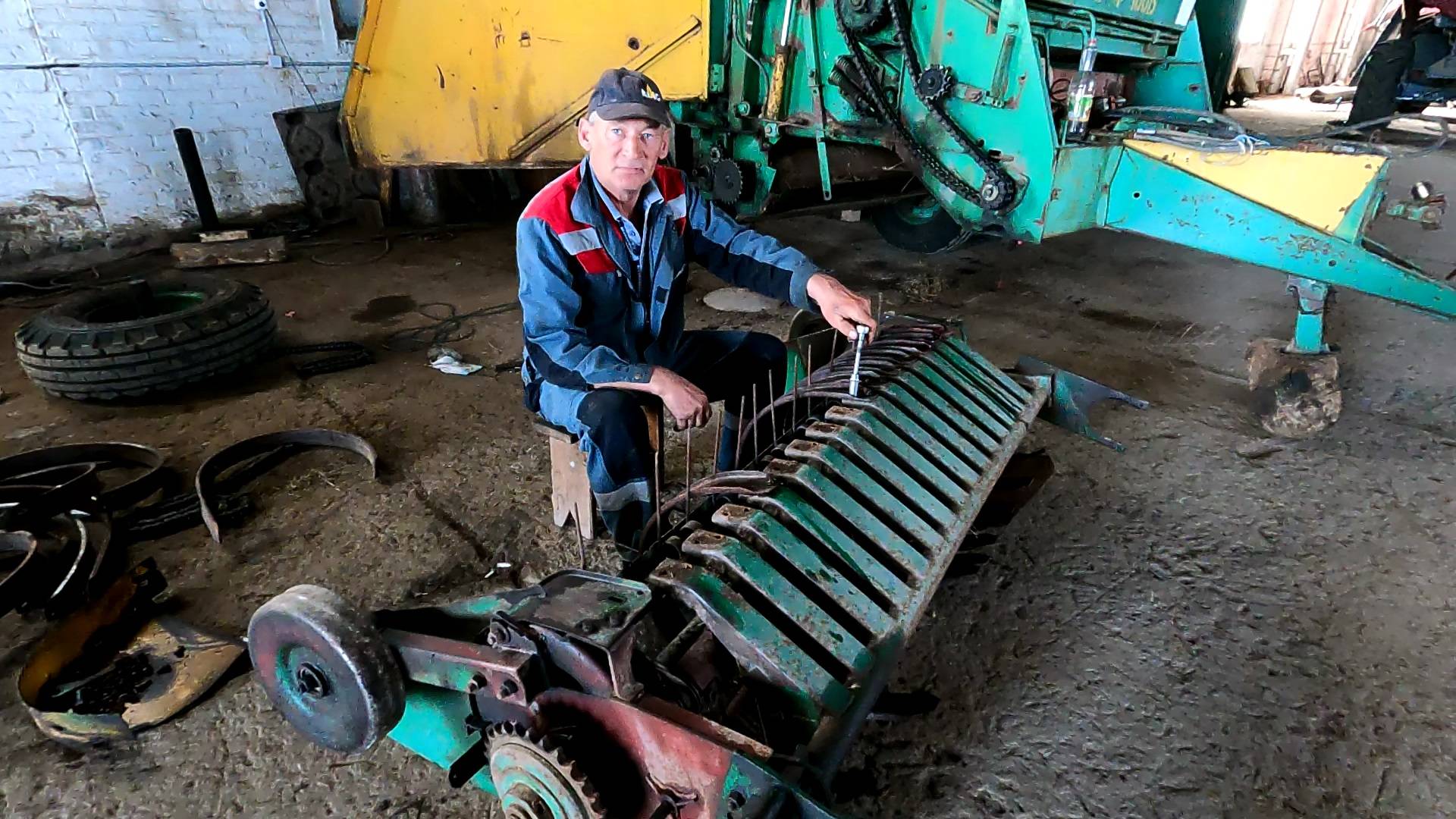 Степаныч выбрал самое лучшее место для ремонта! Рядом со сварщиком! смотреть онлайн