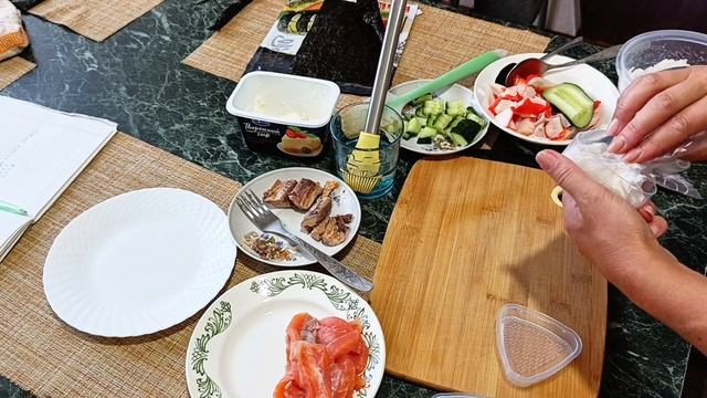 #Мороженое на молоке без сахара 🍦 #онигири 🍙 #горбуша с рисом 🐠 #клевер смотреть онлайн