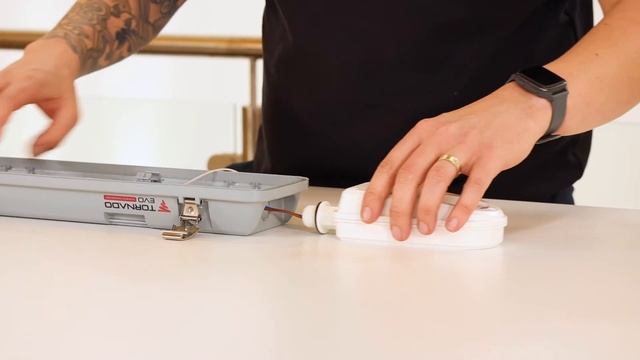 Tech Team Taker - IP65 Emergency Bolt-On | Ansell Lighting смотреть онлайн