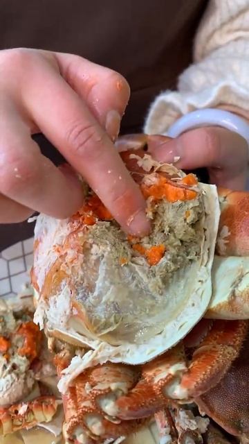CHINESE GIRL EATING DELICIOUS CRAB 14# смотреть онлайн